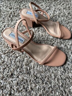 Steve Madden Peach Strappy Block Heel Sandals